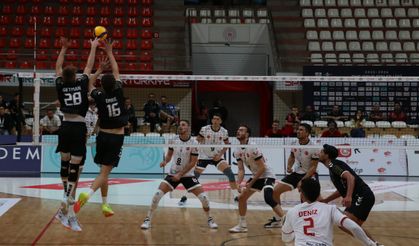 Voleybol: SMS Grup Efeler Ligi