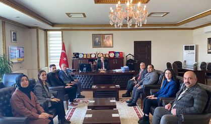 Kaymakam Sarıdoğan’dan Eğitim Personeline Başarı Belgesi