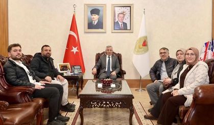 Vali Ünlüer, Kaymakam Önal ve Ailesini Ağırladı