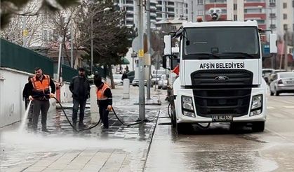 Afşin Belediyesi Ekipleri Bayram İçin Şehri Baştan Aşağı Temizliyor