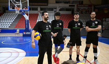 Onikişubat Belediyespor Erkek Voleybol Takımı'nın hedefi Efeler Ligi'nde kalıcı olmak