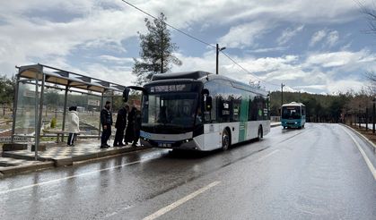 Büyükşehir, Bayramda Mezarlık Ziyaretlerini Ulaşım Desteğiyle Kolaylaştırdı