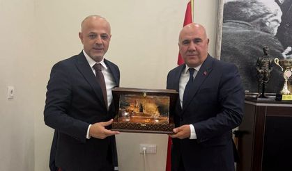 Başkan Kıraç’tan Ekinözü Belediye Başkanı Vicdan’a Ziyaret