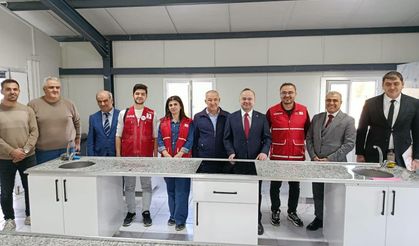 Kaymakam Arslantürk’ten Şehit Dinçer Akkaya Kız Meslek Lisesi’ne Ziyaret
