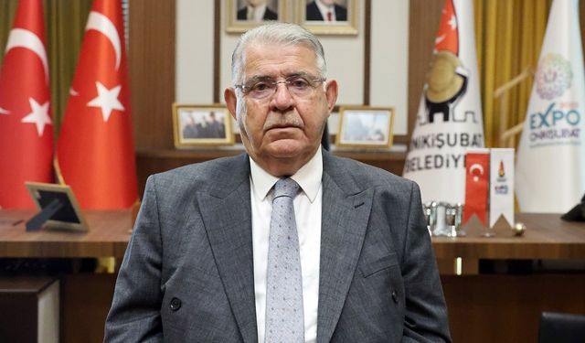 Başkan Mahçiçek; “Türk’ün zaferleri kutlu ve daim olsun”