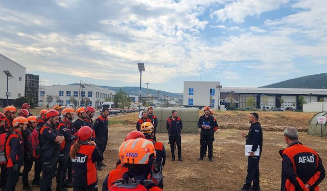 Depremin merkezi Kahramanmaraş’ta deprem eğitimi!