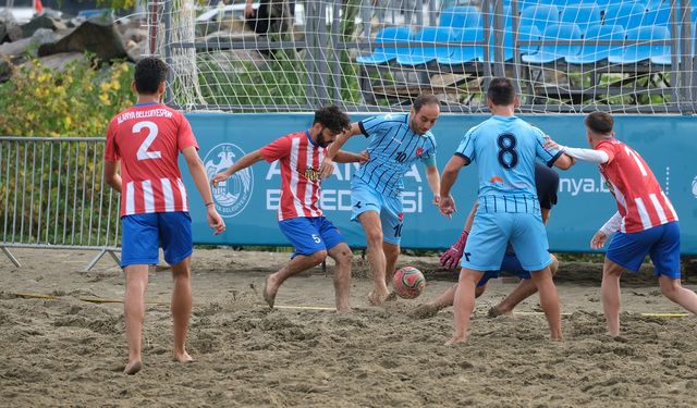 TFF Plaj Futbolu Ligi'nin Alanya etabını City Line Alanya Belediyespor kazandı