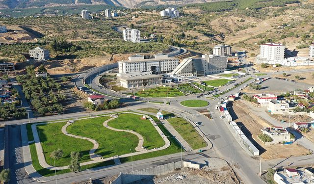 Dulkadiroğlu Kamu Külliyesi Vatandaşın Kamu Hizmetlerine Ulaşımını Kolaylaştırdı