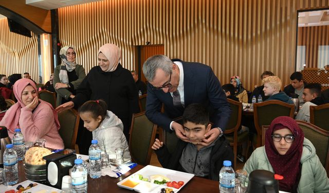 Başkan Güngör, “Engelleri Bir Bir Ortadan Kaldırıyoruz”