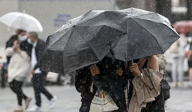 Büyükşehir, 5 İlçede Vatandaşları Sağanak Yağışa Karşı Uyardı