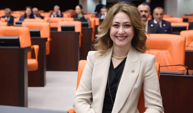 Zuhal Karakoç Dora'dan Dünya Kadın Hakları Günü Mesajı