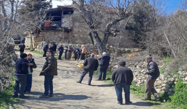 Burdur'da yokuş aşağı hareket eden otomobilin altında kalan sürücü öldü