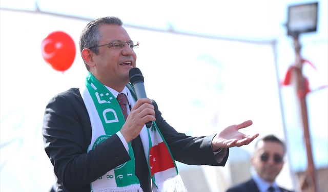 CHP Genel Başkanı Özel, Osmaniye Düziçi'nde "halk buluşması"na katıldı