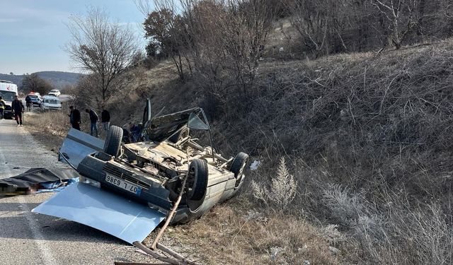 Isparta'da otomobilin devrilmesi sonucu 1 kişi öldü, 2 kişi yaralandı