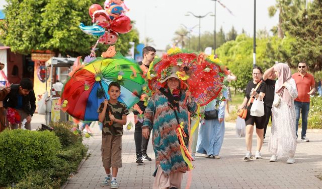 Adana'da Portakal Çiçeği Karnavalı etkinliklerle sürüyor