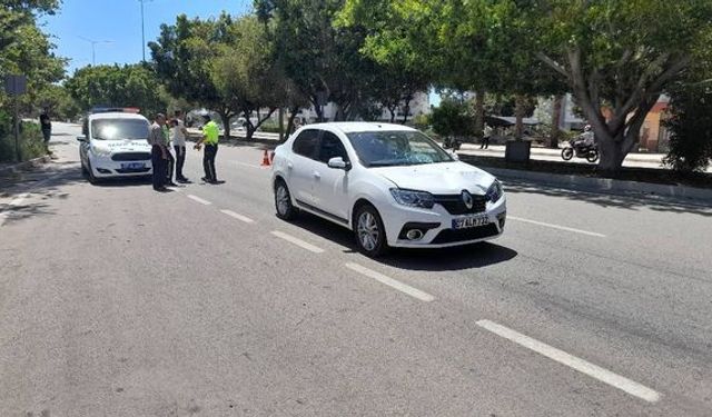 Antalya'da otomobilin çarptığı çocuk, ağır yaralandı