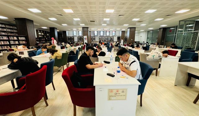 Afşin’de Üniversite Adaylarına YKS Deneme Sınavı Yapıldı