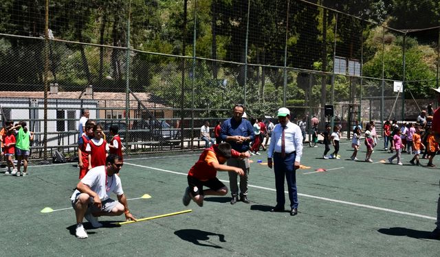 Hatay'da öğrenciler, geleneksel çocuk oyunlarıyla eğlendi