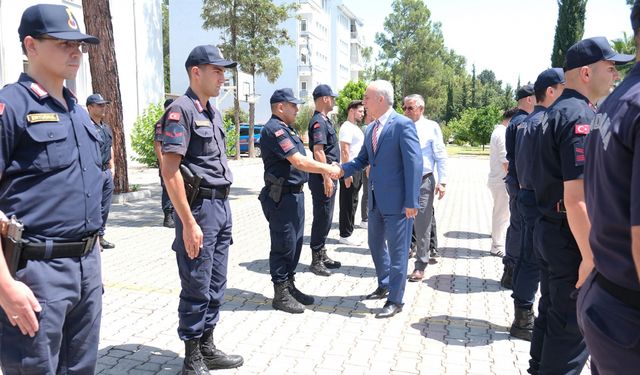 Kemer'de bayramlaşma programı düzenlendi