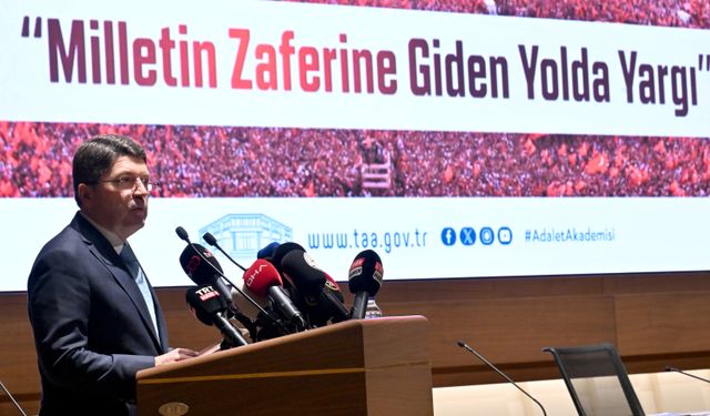 Bakan Tunç: Darbecileri yargılayan ve hesap soran bir yargımız var