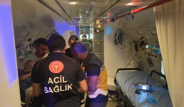 Ambulans uçak kalp hastası 2 çocuk için havalandı