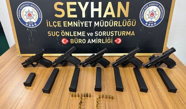 Adana'da karpuz tezgahında bulunan ruhsatsız silahlarla ilgili 2 şüpheli yakalandı