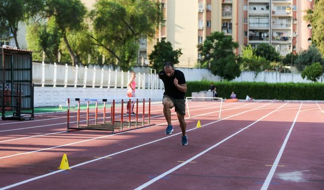 Milli atlet Kayhan Özer, Paris 2024'te final koşmak istiyor