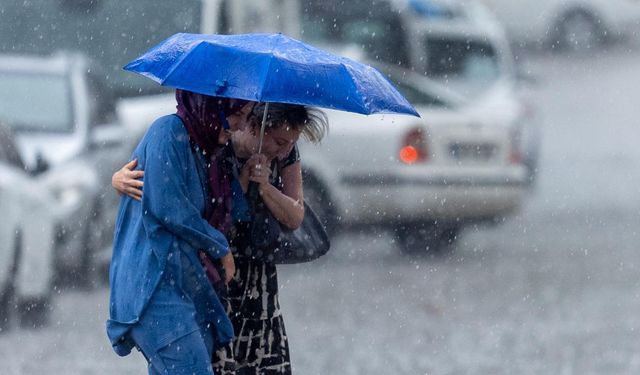 Meteoroloji'den 4 kente "sarı" uyarı: Kuvvetli yağışa dikkat