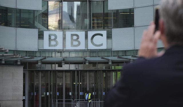 BBC skandal manşetini değiştirmek zorunda kaldı