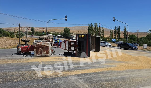 Erçene Kavşağında Traktör Devrildi: 1 Yaralı