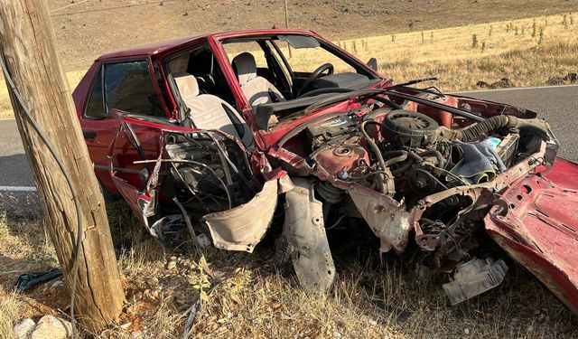 Afşin’de Maddi Hasarlı Trafik Kazası: 2 Yaralı