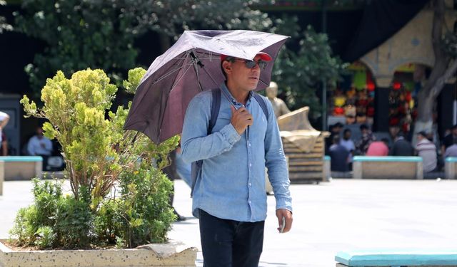 İran'da aşırı sıcaklar nedeniyle tüm kamu kurumları tatil edildi