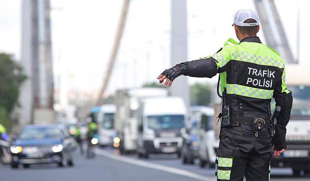 İstanbul'da aranan 373 zanlı gözaltına alındı