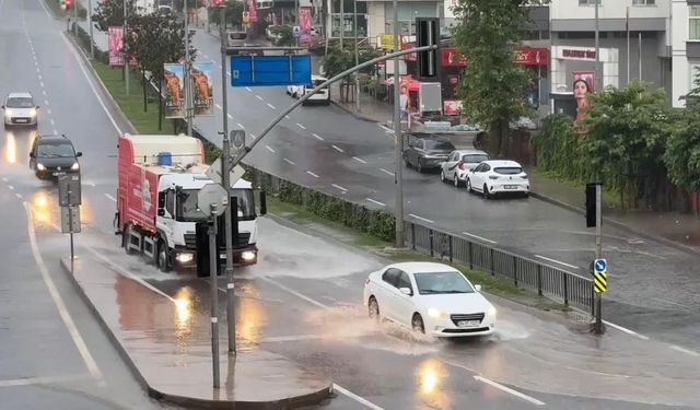 İstanbul'da sağanak etkili oluyor