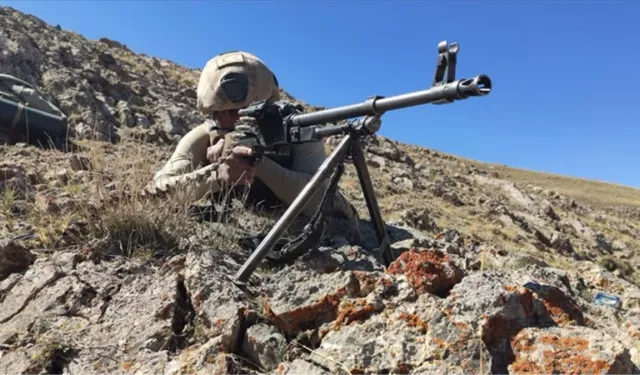 Mehmetçik, Irak'ın kuzeyinde PKK'nın kurduğu tuzakları bozdu