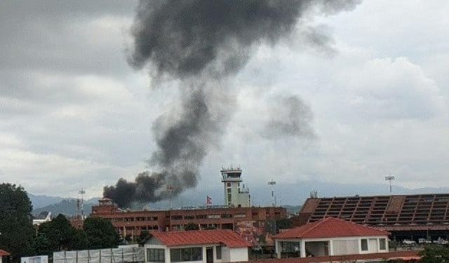 Saairya Havayolları'na ait bir uçak Katmandu Tribhuvan Uluslararası Havalimanı'na düştü.