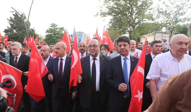 15 temmuz Demokrasi ve Milli Birlik günü etkinlikleri kapsamında kortej yürüyüşü