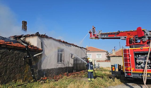 Konya'da yangın: Anne ve oğlu hayatını kaybetti