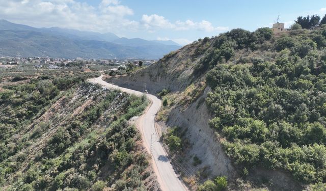 Defne ve Samandağ’da yol iyileştirmeleri devam ediyor