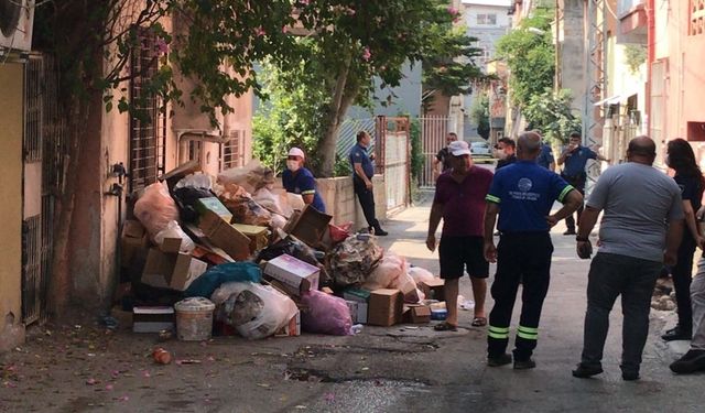 Adana'da "çöp ev" temizlendi