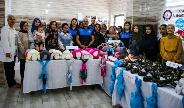 Adana'da kursiyerlerin tasarladığı bebekler lösemili çocuklara gönderilecek