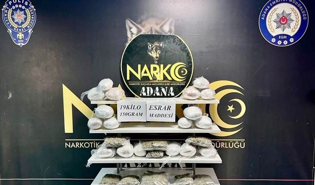 Adana'da otomobilde 19 kilo 150 gram esrar ele geçirildi