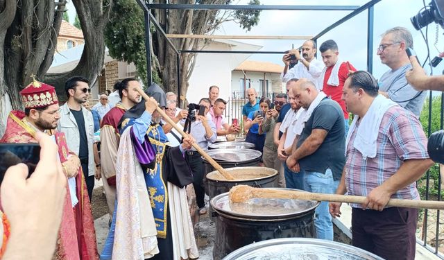 Hatay'da "Meryem Ana Yortusu" ve "Üzüm Bayramı" kutlandı