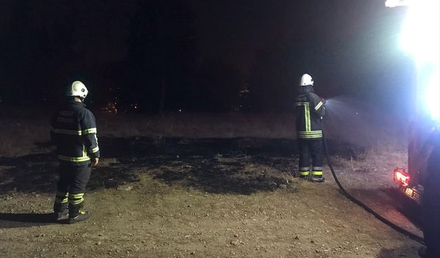 Hatay'da otluk ve çalılık alanlarda çıkan yangınlar söndürüldü