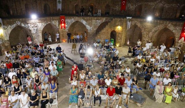 Alanya’da tarihi Kızılkule müzikle renklendi