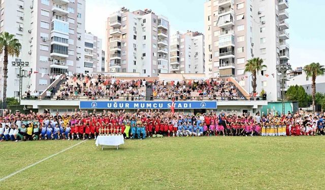 Muratpaşa Belediye Başkanı Ümit Uysal: ‘Muhteşem zafer bize ilham kaynağı’