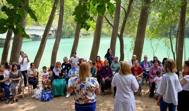 Tarsuslu kadınlar doğada hem spor yaptı, hem uzmanlardan eğitim aldı