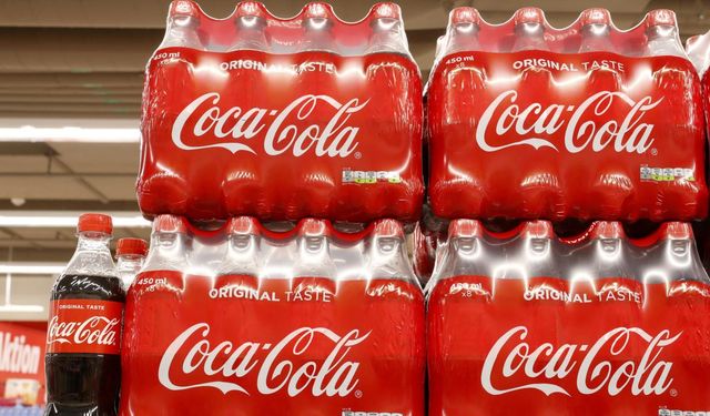 Coca-Cola satış hacminde 'küçülüyor'