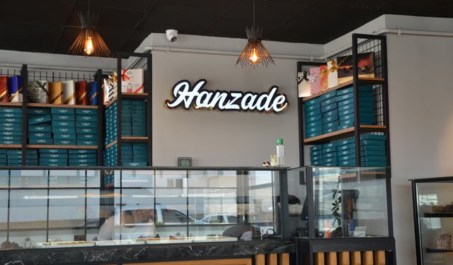 Hanzade Pastane Cafe Hizmette