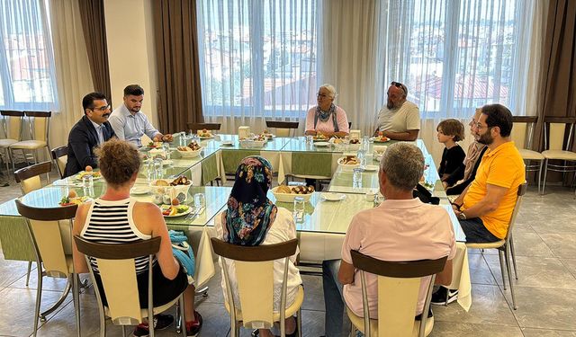 Emekliler, yaz tatili keyfini Bolu'nun doğal güzellikleri arasında çıkarıyor